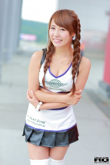 【半岛(中国)】7月番《笨女孩》第1话先行图 少女与香蕉的不解之缘