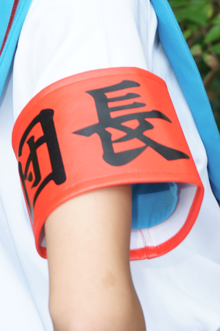 苑琼丹低胸性感现身上海 盼再与周星驰合作‘半岛(中国)’(图1) 半岛·官方端网页版登录入口